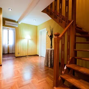 Trevi 41 فندق