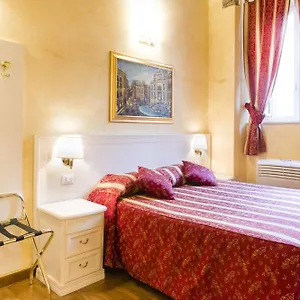 Domus Trevi Bed & Breakfast